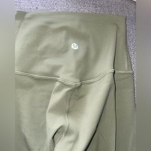 Lululemon leggings